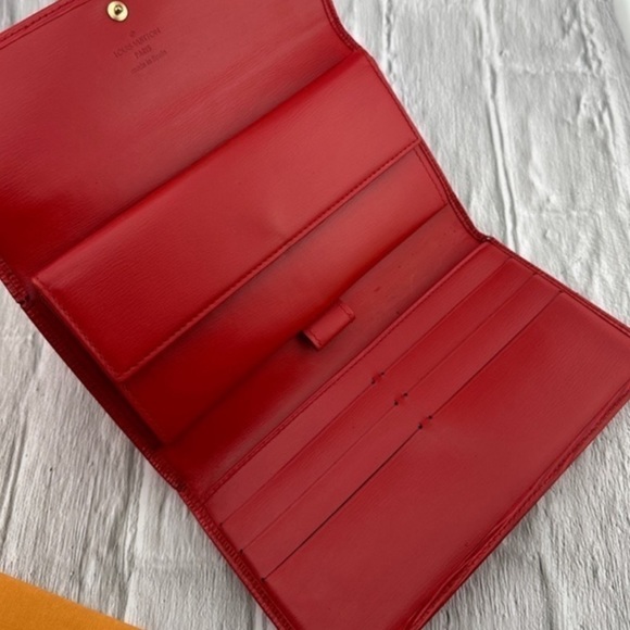 Louis Vuitton | AUTHENTIC Epi Leather Trifold Wallet, Red (EUC) - Picture 11 of 12